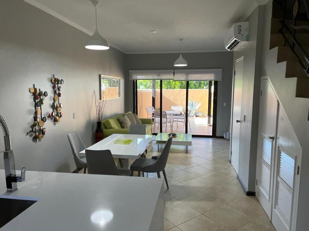 Вілла Special House In Gold Coast With Private Jacuzzi Palm Beach Екстер'єр фото