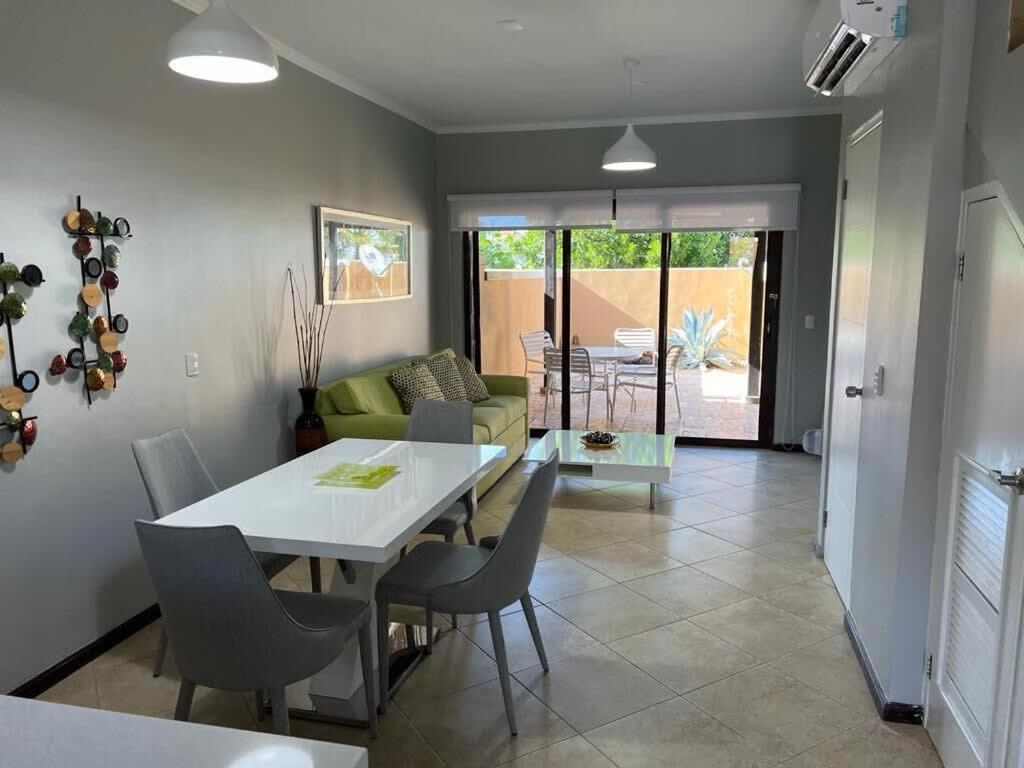 Вілла Special House In Gold Coast With Private Jacuzzi Palm Beach Екстер'єр фото